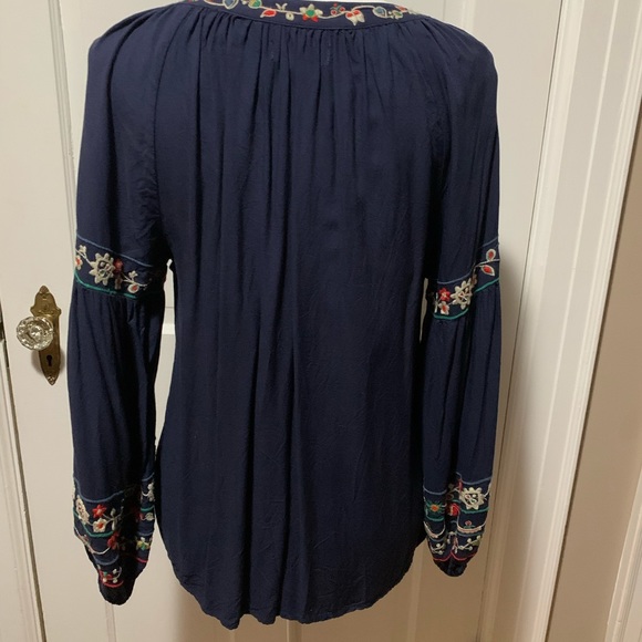 VELVET by Graham & Spencer Boho Navy Blouse - Picture 2 of 7